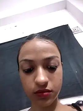 Your-Kitkat online show from 20, 9, 2025