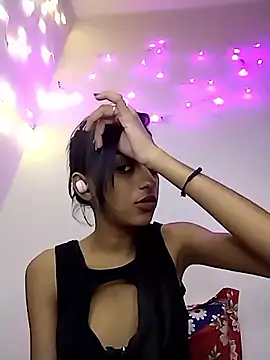 Your-Kitkat online show from 12, 11, 2025