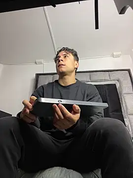 MR MUSCLE online show from 8, 11, 2025