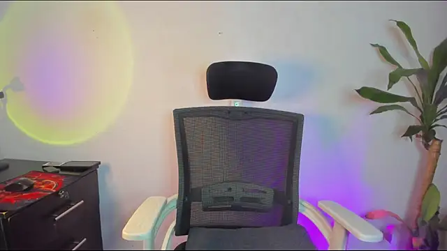 Rosaly Rodman online show from 13, 11, 2025