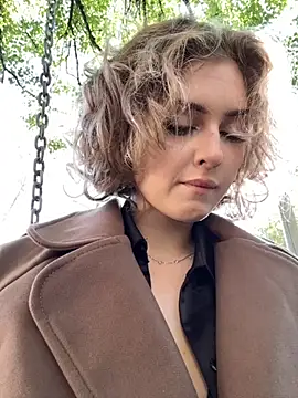 KellyKeler online show from 1, 10, 2025