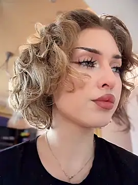 KellyKeler online show from 5, 4, 2026