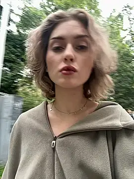 KellyKeler online show from 18, 9, 2025