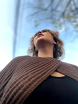 KellyKeler online show from 18, 11, 2025