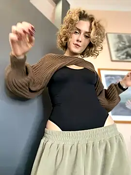 KellyKeler online show from 9, 10, 2025