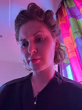 Snapshot of KellyKeler chatting on 4, 3, 2026 KellyKeler online show from 4, 3, 2026