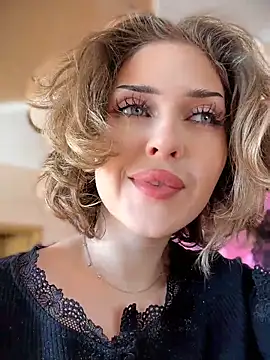 KellyKeler online show from 15, 4, 2026