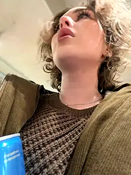 KellyKeler online show from 17, 11, 2025