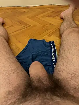 hugehairycock 98 online show from 15, 7, 2026