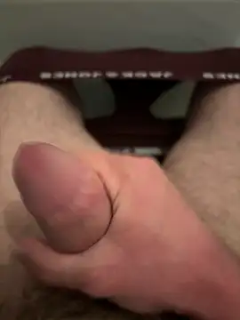 hugehairycock 98 online show from 16, 4, 2026