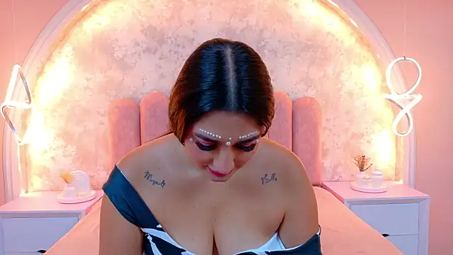 JasmineRhodes online show from 31, 10, 2025