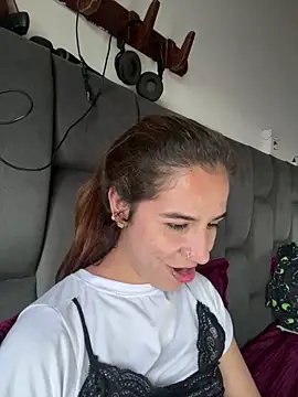 AllieYourGirl online show from 14, 12, 2025