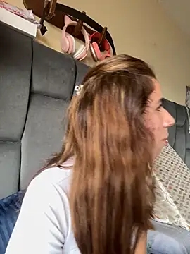 AllieYourGirl online show from 22, 9, 2025