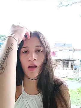 Arii collins1 online show from 19, 11, 2025