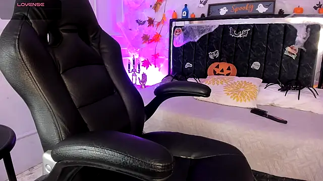 SwettRenata  online show from 27, 10, 2025