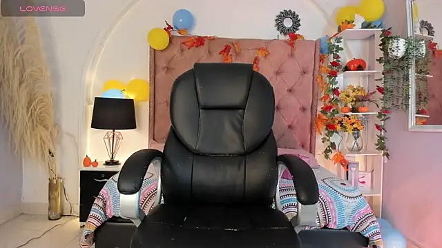 SwettRenata  online show from 30, 9, 2025