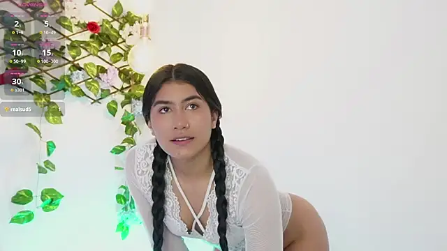 saraBow online show from 24, 9, 2025