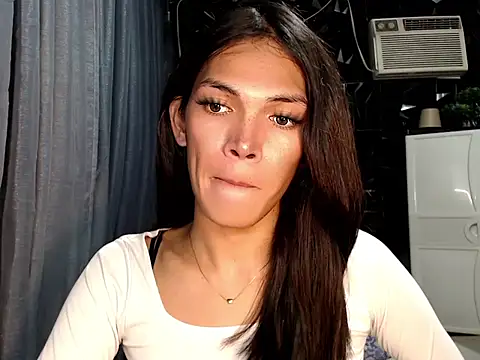 Snapshot of ladyhotcuming chatting on 15, 6, 2026 ladyhotcuming online show from 15, 6, 2026