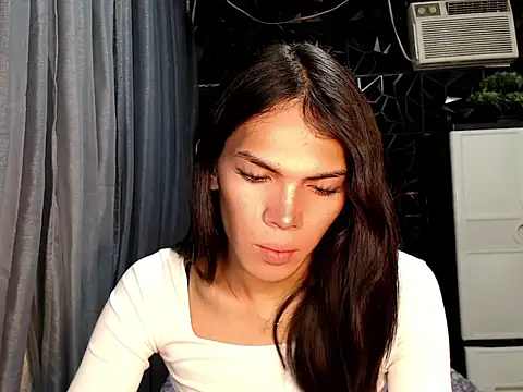 Snapshot of ladyhotcuming chatting on 9, 6, 2026 ladyhotcuming online show from 9, 6, 2026