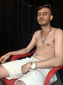 Snapshot of bigcockwhite777 chatting on 1, 2, 2026 bigcockwhite777 online show from 1, 2, 2026