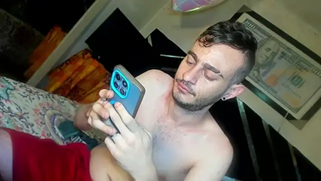 Snapshot of bigcockwhite777 chatting on 4, 3, 2026 bigcockwhite777 online show from 4, 3, 2026