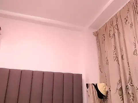 saara johnson496 online show from 15, 5, 2026