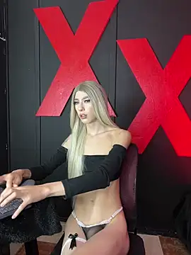 Snapshot of abrilbigcock chatting on 19, 12, 2025 abrilbigcock online show from 19, 12, 2025