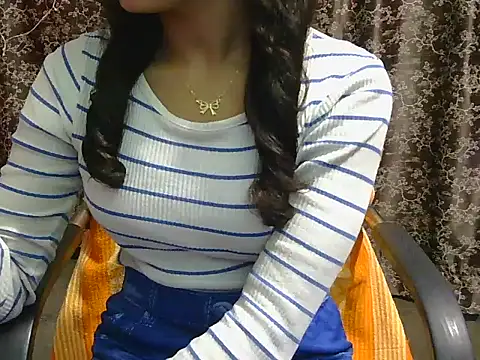 Snapshot of lovely_soniya chatting on 6, 2, 2026 lovely soniya online show from 6, 2, 2026