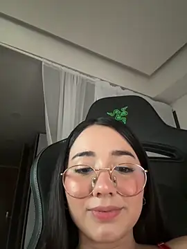 Michelle Zoe online show from 30, 11, 2025