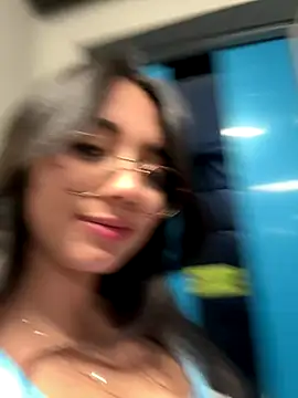 Michelle Zoe online show from 21, 9, 2025