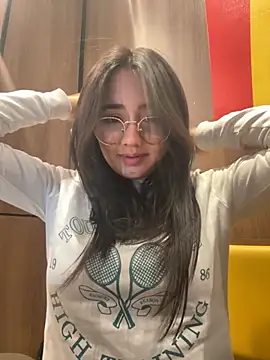 Michelle Zoe online show from 30, 10, 2025