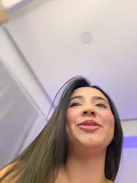 Michelle Zoe online show from 25, 10, 2025