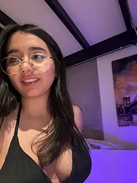 Michelle Zoe online show from 25, 3, 2026