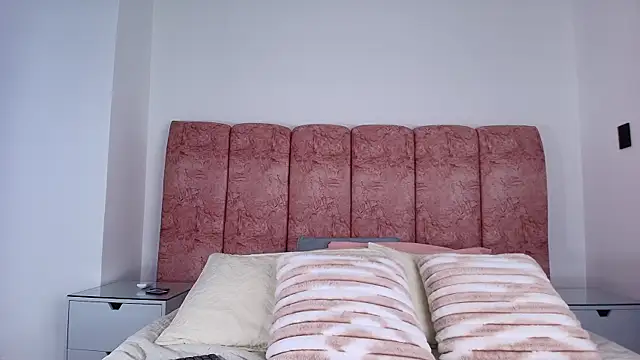 emmacurvy online show from 21, 11, 2025