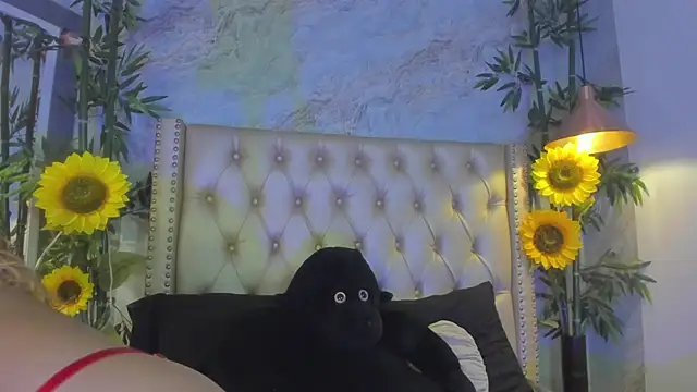 LittleeJaz online show from 12, 11, 2025