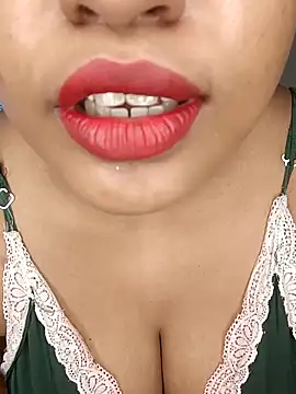 sex-withcouple online show from 25, 3, 2026