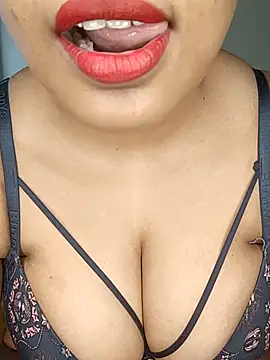 sex-withcouple online show from 26, 3, 2026