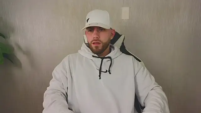 Snapshot of Ades_Lowe chatting on 1, 11, 2025 Ades Lowe online show from 1, 11, 2025