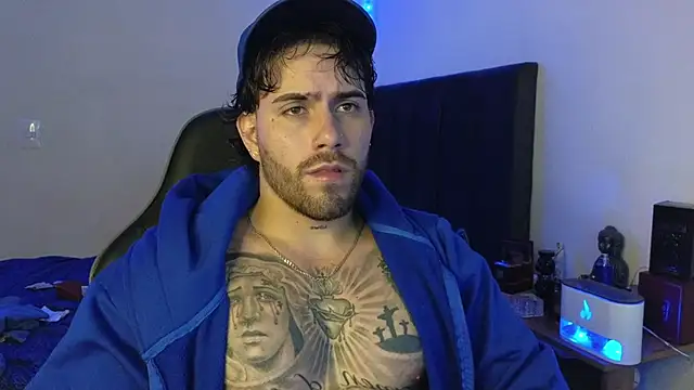 Snapshot of Ades_Lowe chatting on 6, 2, 2026 Ades Lowe online show from 6, 2, 2026