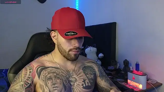 Snapshot of Ades_Lowe chatting on 4, 3, 2026 Ades Lowe online show from 4, 3, 2026