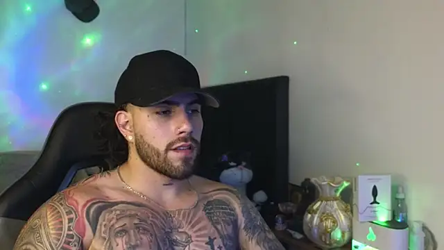 Ades Lowe online show from 25, 3, 2026