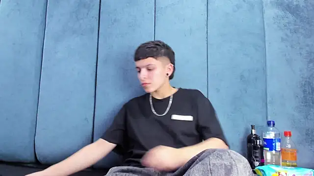 Megan Thompson  online show from 20, 3, 2026