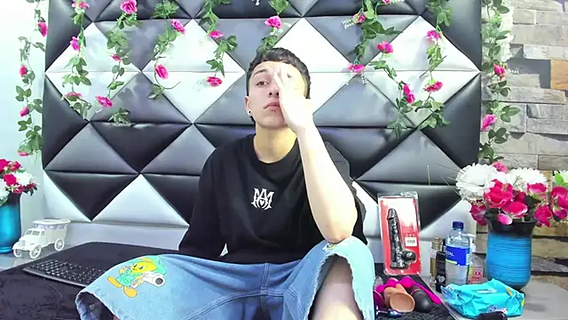 Snapshot of Megan_Thompson_ chatting on 24, 9, 2025 Megan Thompson online show from 24, 9, 2025