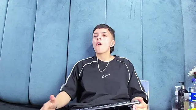 Megan Thompson  online show from 18, 2, 2026