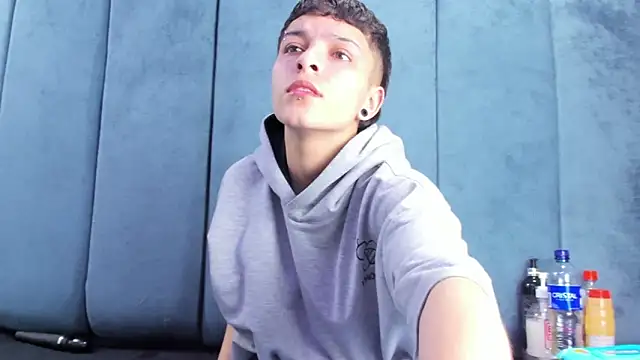 Megan Thompson  online show from 21, 3, 2026