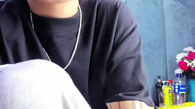 Megan Thompson  online show from 25, 2, 2026