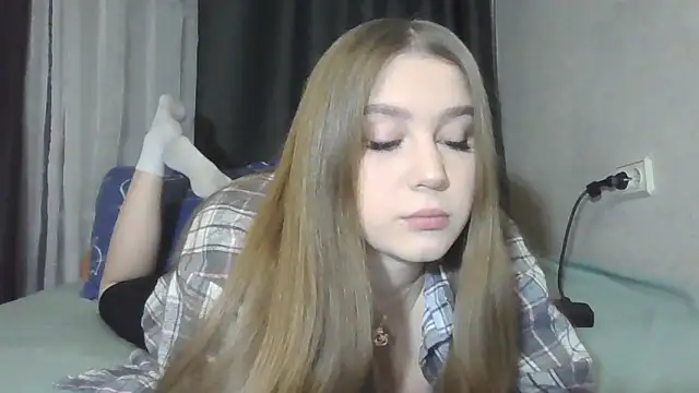 yourhoney Lola  online show from 29, 11, 2025