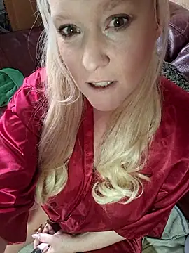 Bouncy-Bella28X online show from 14, 4, 2026