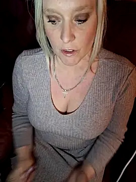 Bouncy-Bella28X online show from 3, 2, 2026