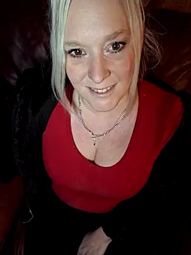 Bouncy-Bella28X online show from 12, 2, 2026